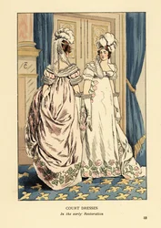Donne con copricapi piumati e abiti riccamente ricamati, corte di Re Luigi XVIII, circa 1817. Interno con tende blu e tappeto con gigli. Abiti di corte nella prima Restaurazione, Parigi. Litografia colorata a mano di R.V. dopo un
