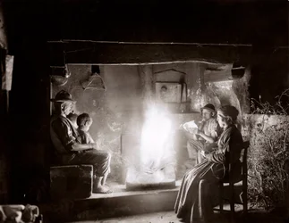 Famiglia di contadini vicino a Firenze, c.1900