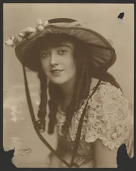 [Ritratto di donna]