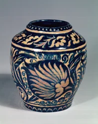 Vaso della Bushey Heath Pottery