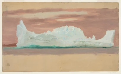 Iceberg galleggiante sotto cieli nuvolosi, Terranova
