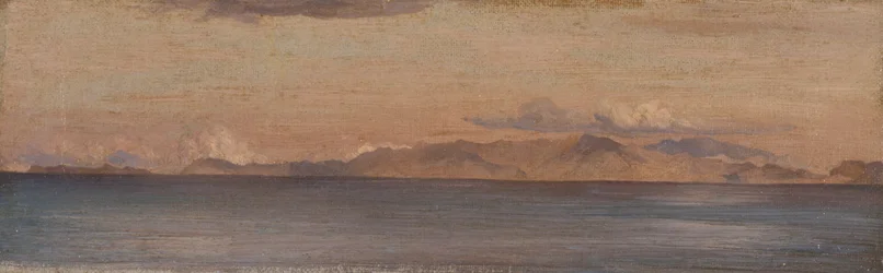 Vista lontana delle montagne nel Mar Egeo