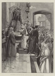 Giovedì Santo al Santo Sepolcro, baciando la colonna a cui Cristo fu flagellato
