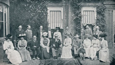 La festa reale a The Grove, Watford, residenza di Lord Clarendon, luglio 1909