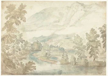 Curva in un fiume che scorre attraverso una valle con alte montagne
