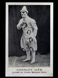 Clown Charley Iles (1876-?) del circo Medrano a Parigi, circa 1910, cartolina, Francia, XX secolo
