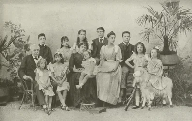 Ferdinand De Lesseps, con sua moglie e i suoi figli