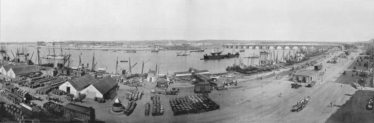 Panorama della Rada e del Ponte di Bordeaux, Vista dalla Dogana