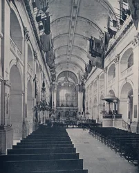 Parigi: Auditorium della Chiesa degli Invalides