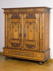 Credenza con sette colonne, c. 1665