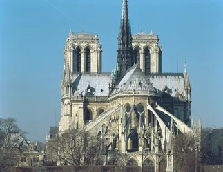 Est di Notre Dame, 1163-1345