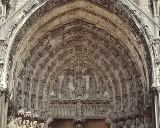 Arte gotica: Timpano della baia centrale del portale sud della Basilica di Notre Dame de Chartres