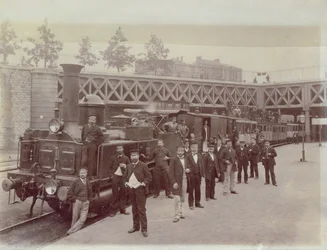 Locomotiva CAIL, costruita c.1866-67, al Pont de Courcelles, Parigi, c.1867
