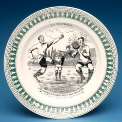 Piatto con scena di calcio (ceramica)