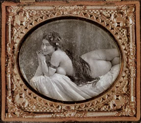 Nudo disteso, ca. 1850, da un libro di fotografia pubblicato nel 1980