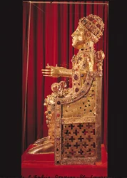 Statua reliquiario di Santa Foy, c.980 (oro, argento, legno, pietre preziose e semipreziose)
