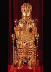 Statua reliquiario di St. Foy, c.980 (oro, argento, legno, pietre preziose e semi-preziose)