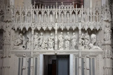 Scene del coro della cattedrale di Chartres