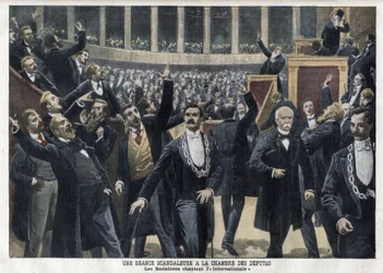 Socialisti che cantano l