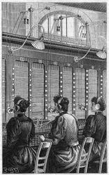Ufficio telefonico (centralino telefonico) di rue Gutenberg a Parigi nel 1895. Sezione multipla di 240 abbonati serviti da 3 telefoniste.