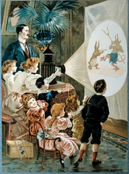 La lanterna magica in famiglia I bambini guardano lo schermo della lanterna magica, XX secolo (cromolitografia)