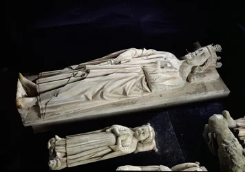 Tombe di Roberto II il Pio e Giovanni I il Postumo, XIII-XIV secolo