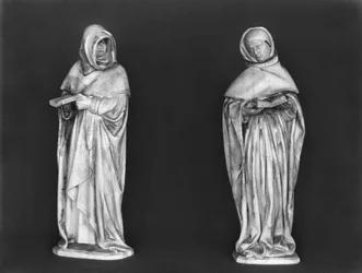 Due piangenti, dalla tomba di Duc Jean de Berry (1340-1416) c.1450-53 (alabastro)