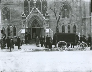 Funerale della signora Gilbert, Chiesa Riformata Olandese di Bloomingdale, New York City