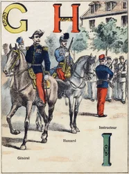 Lettere G H I: Generale, Ussaro e Istruttore. Incisione in "Alphabet militaire", serie Grand-Bebe. Incisione. Imaging di Pont-a-Mousson. Louis Vagne, Stampatore-Editore, circa 1900. Illustrazioni di G. Dascher