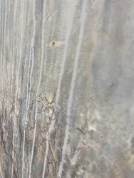 Parete invecchiata e screpolata