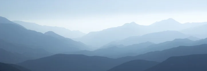 Le Montagne Blu avvolte dalla nebbia