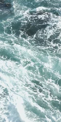 Onde oceaniche turbolente