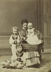 Granduchessa Maria Fyodorovna con i figli, Nicholas Alexandrovich, George