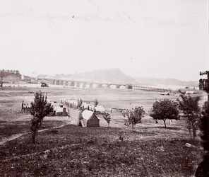 Campo dei costruttori di ponti di fronte a Chattanooga