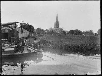 La cattedrale di Norwich da Pull
