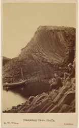 Grotta della conchiglia, Staffa