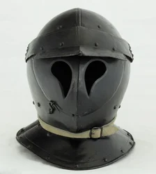 Burgonet Chiuso di Forma 
