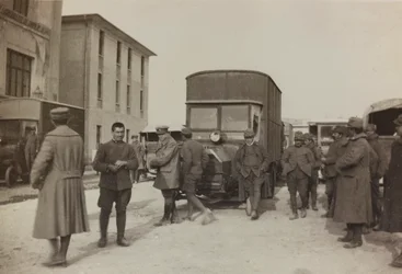 Album "Immagini di Guerra II": soldati italiani a Gradisca Sagrado, Gorizia, Italia