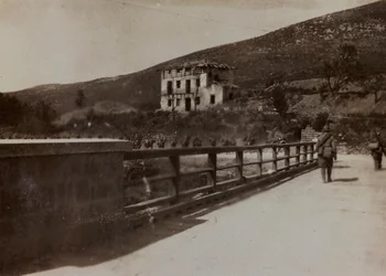 Album "Immagini di guerra II": soldati italiani in Val Chiusone presso Podsenica, 09/1917