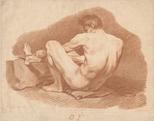 Uomo nudo seduto, visto da dietro, che tira una corda