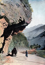 Roccia vicino al villaggio di Annaour