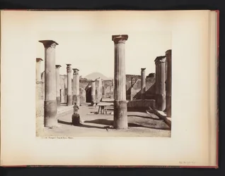 Veduta delle rovine della casa di Marco Olconio a Pompei, Italia