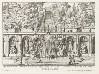 Cascata e Teatro delle Acque nei giardini della Villa Torlonia a Frascati