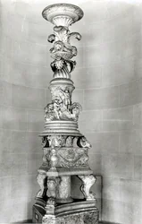 Candelabri disegnati da Piranesi sulla base di pezzi antichi romani per la propria tomba