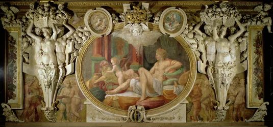 Danae (dettaglio dello schema decorativo nella Galleria di Francesco I, 1530-40)