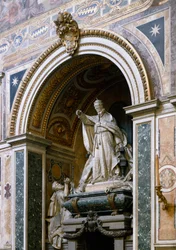 Veduta del monumento dedicato a Papa Leone XIII (1810-1903) realizzato da Giulio Tadolini