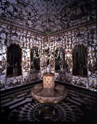 Angolo del Salone Cinese eseguito interamente in porcellana, 1769