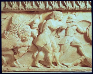 (dettaglio) del fregio nord del Tesoro di Siphnian che raffigura dei combattimenti tra dei e giganti, c.525 a.C.