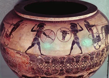 Dinos che raffigura Perseo e le Gorgoni, dettaglio che mostra gli opliti che combattono tra i loro carri, c.580 a.C.