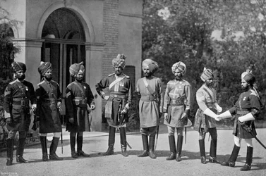 Cavalieri indiani, 1896